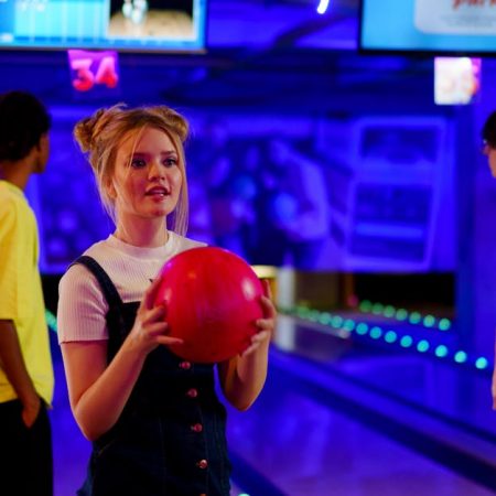 Gen Zs New Betting Craze: How a Sportsbook is Winning Them Over